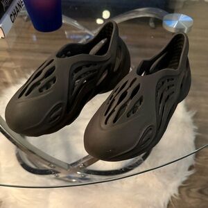 YZY Foam RNR Kids Shoes